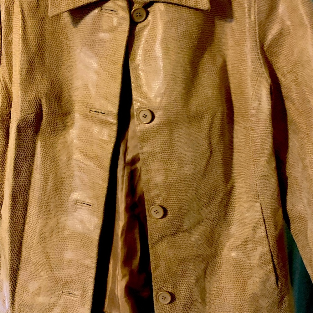 Leather jacket - Picture 3 of 6